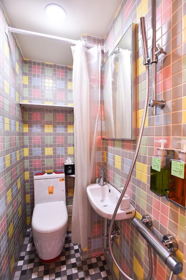 Rainbow Island Apartment Tainan Exterior foto