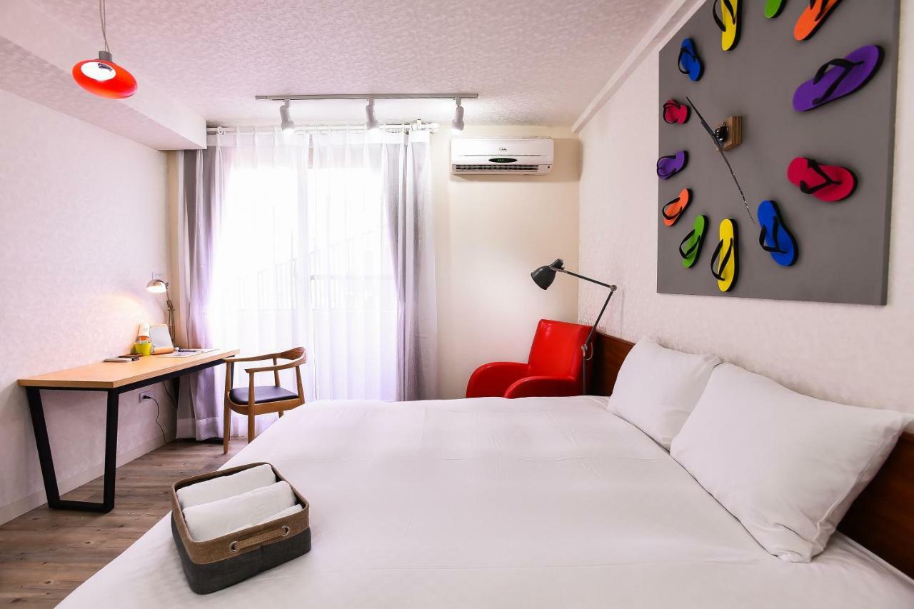 Rainbow Island Apartment Tainan Exterior foto